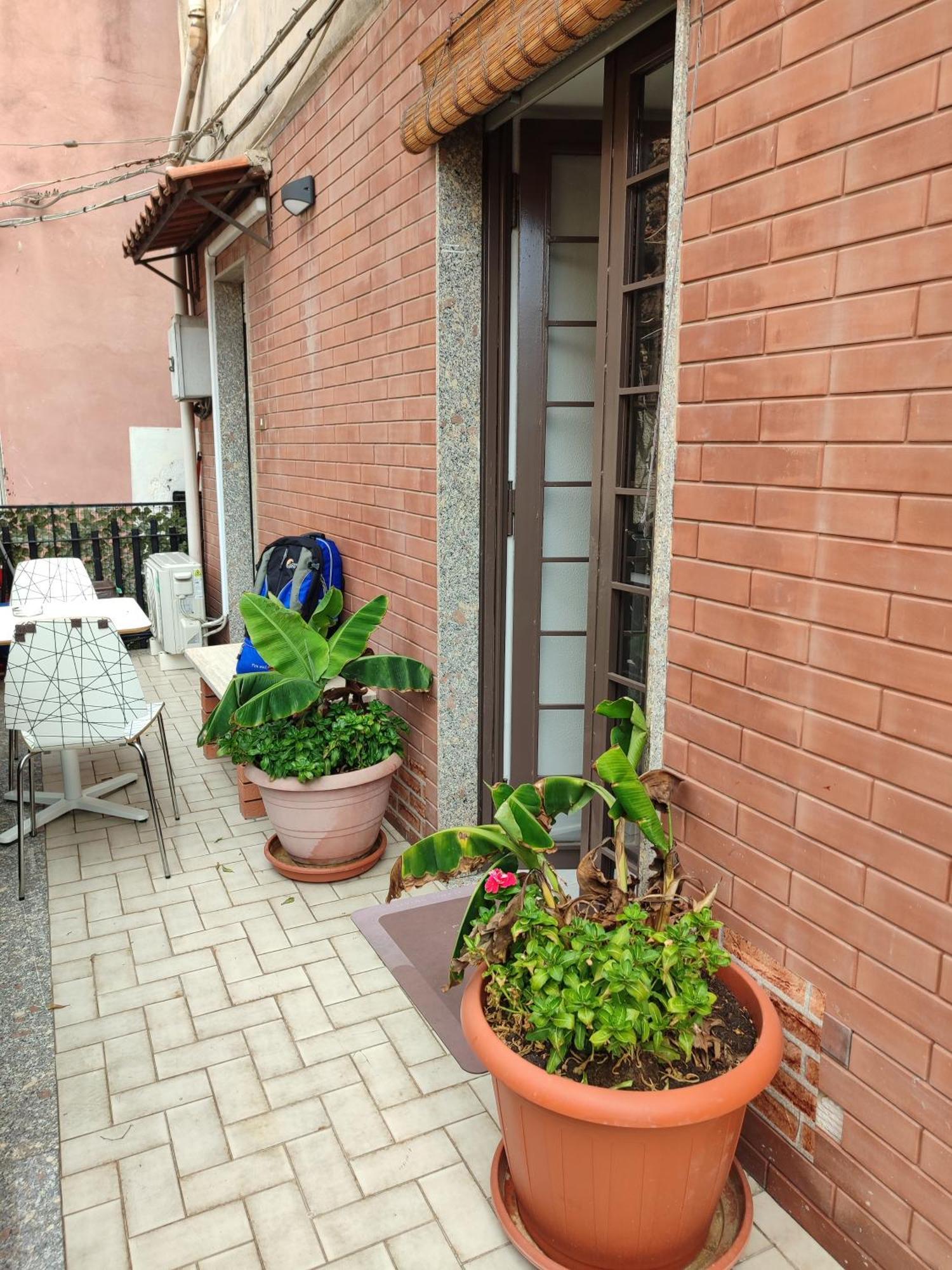 Appartamento Le Del Cortile 2 Aeroporto di Catania Fontana Rossa